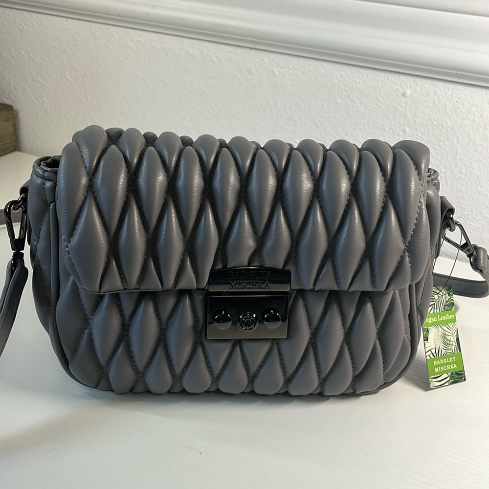 Nwt. Badgley Mischka grey mini quilted messenger bag
